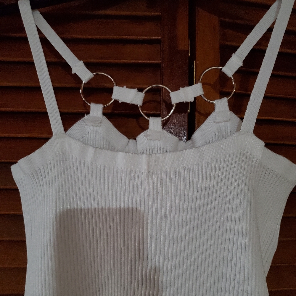 White Top - Picture 5 of 8